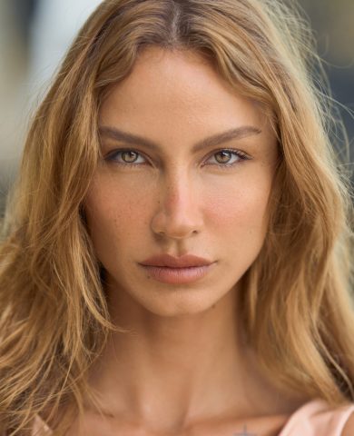ALANA T