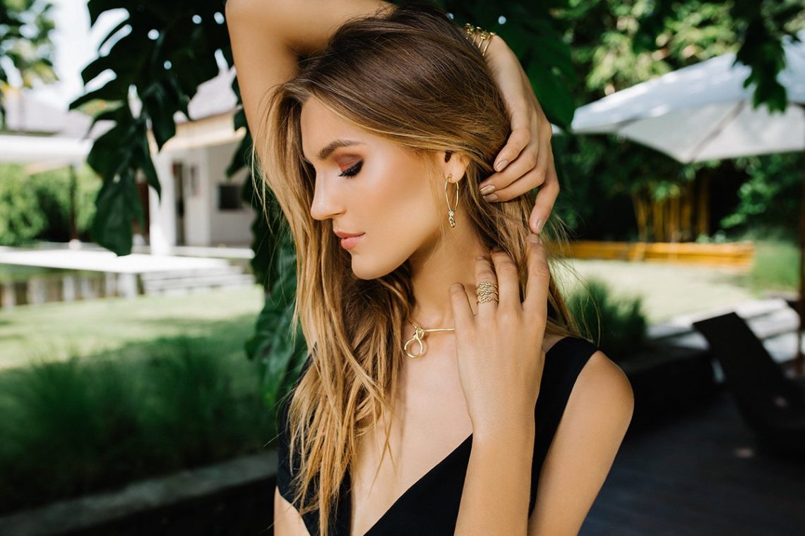 Balistarz-model-Anastasia-Bluemoloko-life-style-shot-showing-beautiful-earrings-that-she-is-wearing