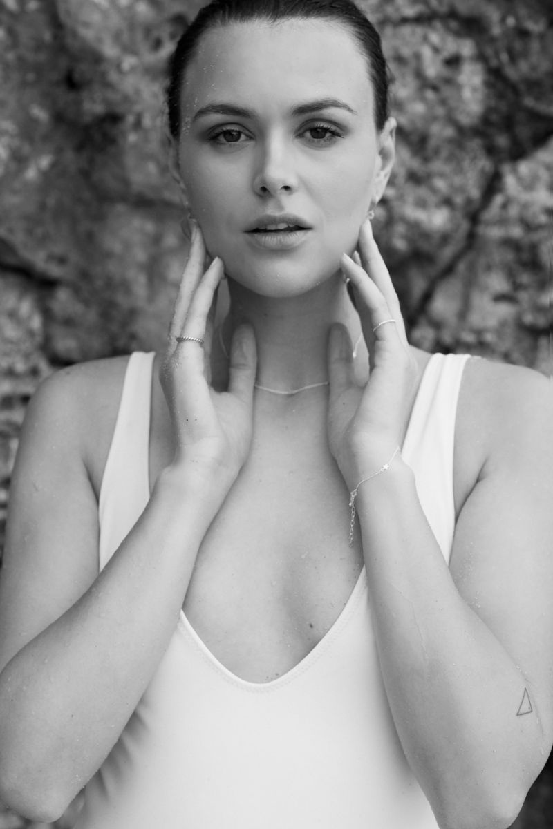 Balistarz-model-Diana-Mihaila-portrait-black-and-white-shoot-in-a-tankini