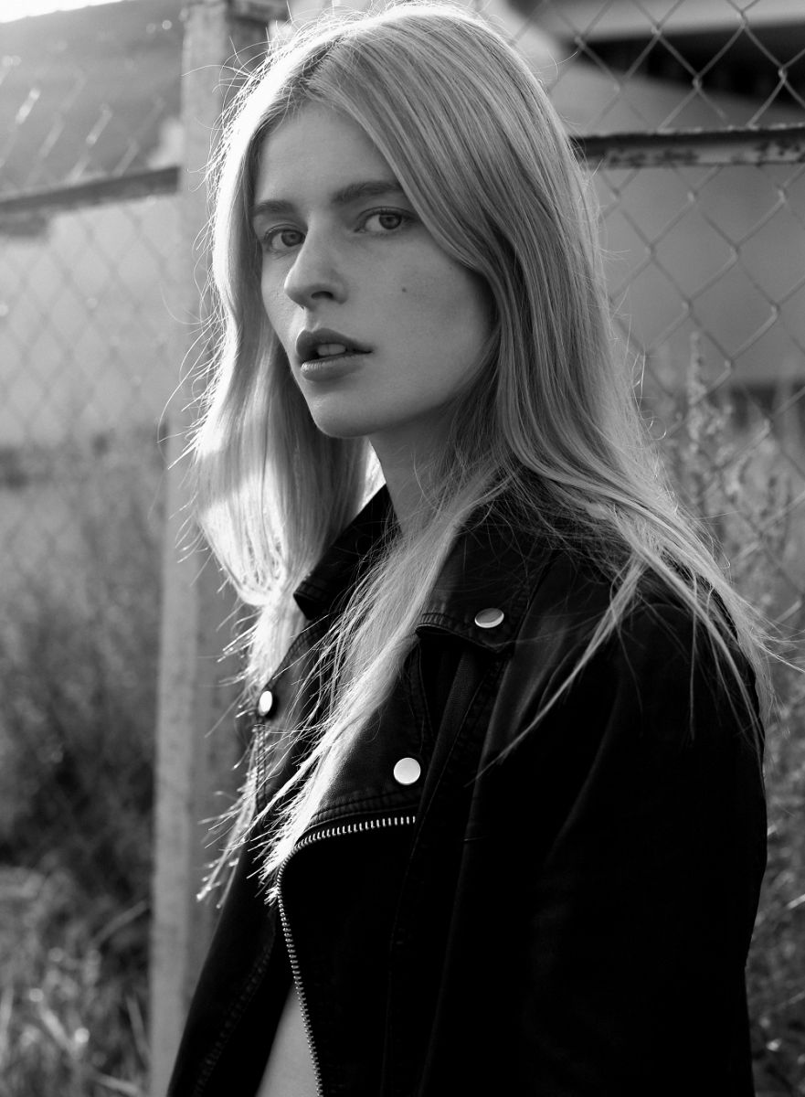 Balistarz-model-Kate-Ermakova-black-and-white-portrait-shoot-in-a-leather-jacket-for-Polinishe