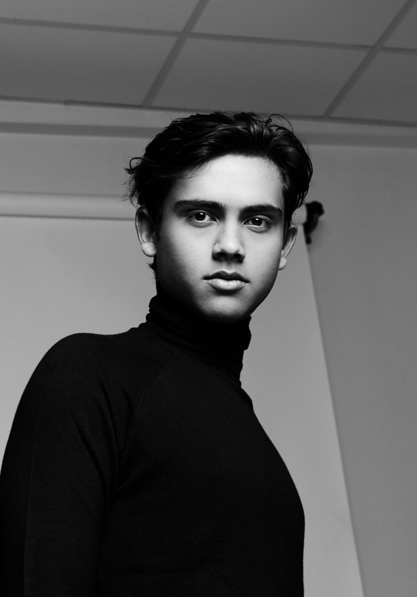 Balistarz-model-Marwan-Dubuis-black-white-portrait-black-turtleneck