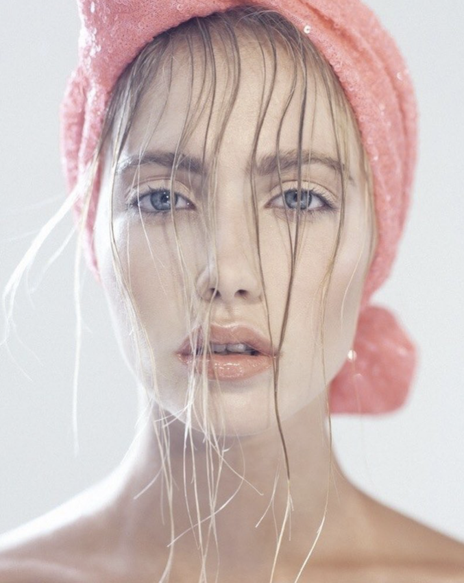 Balistarz-model-Nastya-Mihaylova-headshot-potrait-shoot-with-a-pink-towel