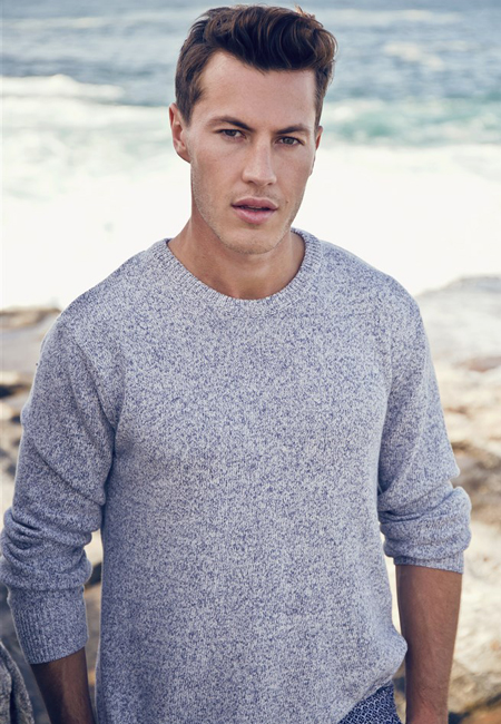 Balistarz-model-Ollie-Bracewell-casual-portrait-taken-near-the-beach-wearing-long-shirt