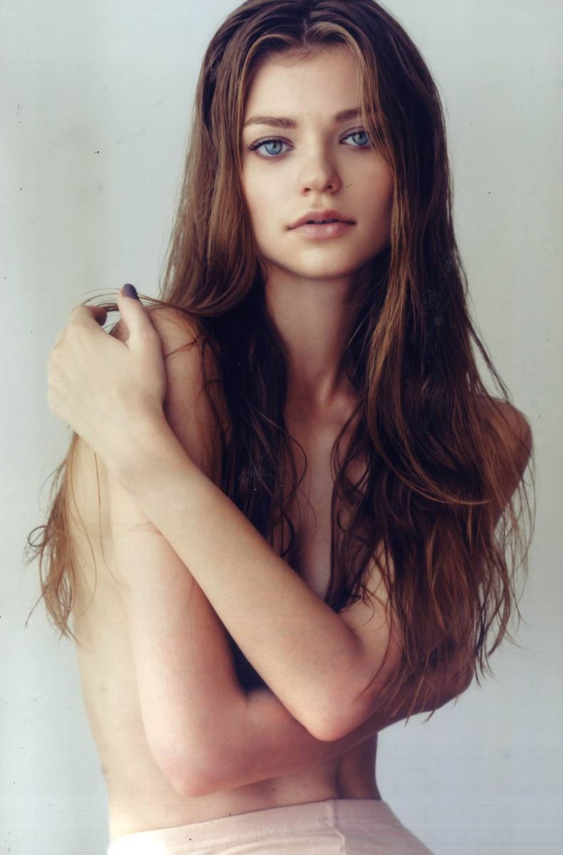 Balistarz-model-Polina-Batychek-casual-portrait-shot-top-naked