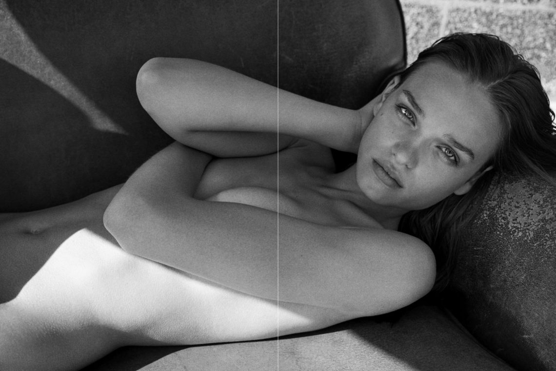 Balistarz-model-Valeria-Rudenko-black-and-white-landscape-shoot-laying-on-a-couch