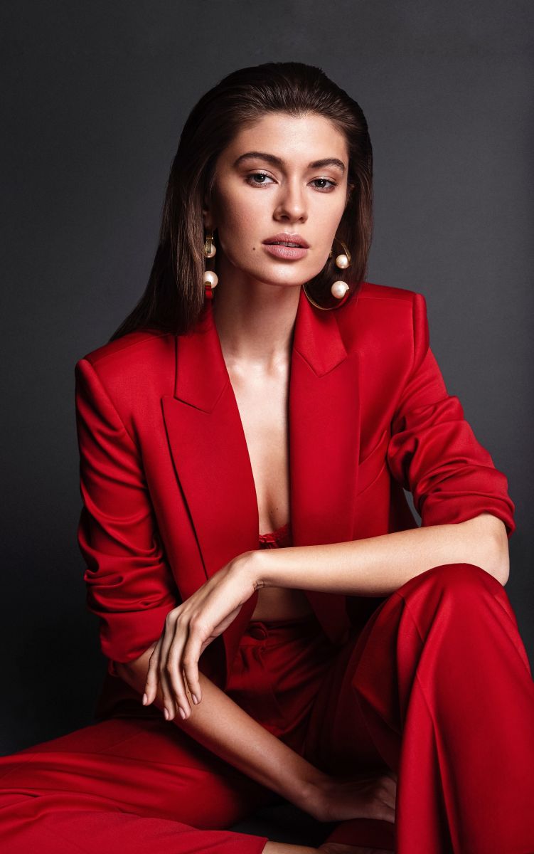Balistarz-model-Veronika-Istomina-striking-fashion-shot-wearing-glamour-red-dress
