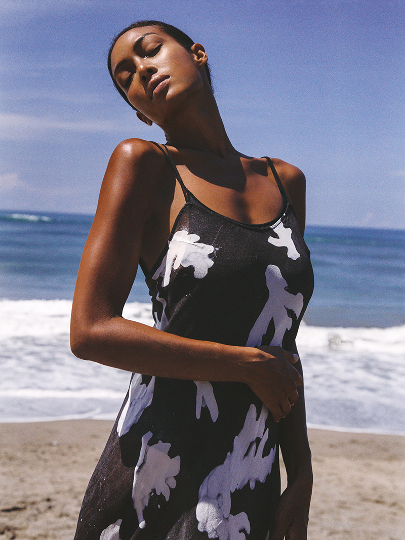 Balistarz-model-hasina-casual-beach-portrait-wearing-dress