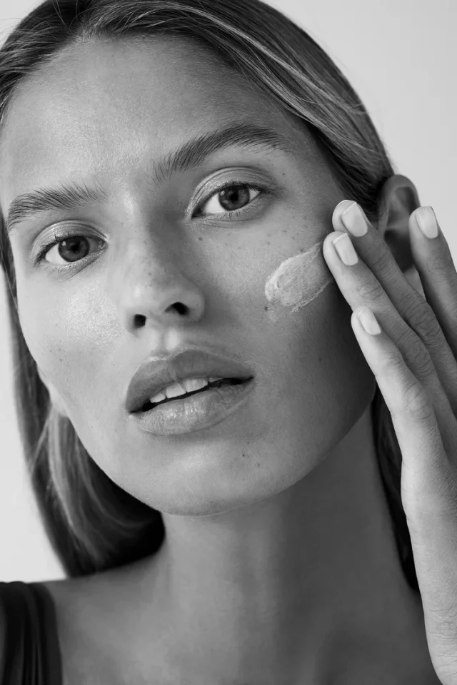 NICOLE BENTLEY - PHOTOGRAPHER MECCA RETINOL